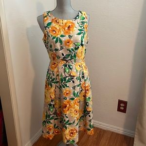 Eva Mendes yellow Floral dress Size 4